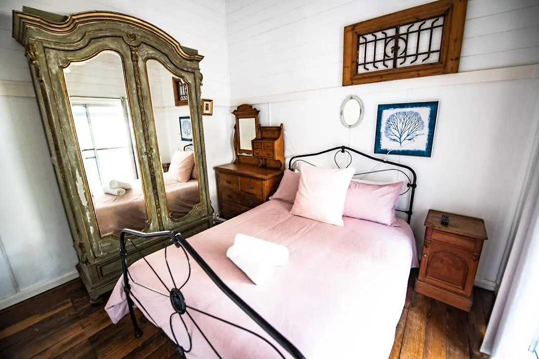 Shirley Blue Bed & Breakfast Byron Bay 0*,  Australia