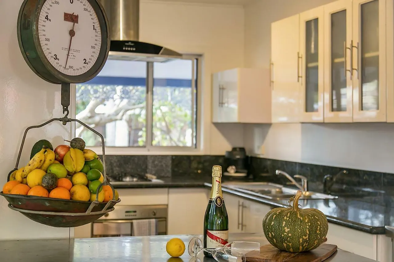 Shirley Blue Bed & Breakfast Byron Bay